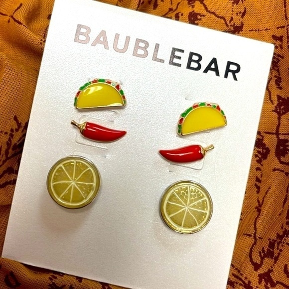 Brand New BaubleBar Set of 3 Pairs Cinco De Mayo Post Earrings Taco Chili Lime - Picture 3 of 13